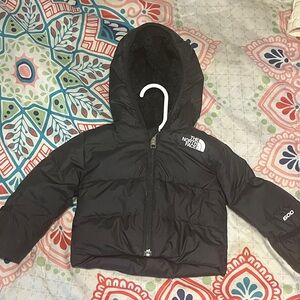 The North Face 600 Black Hooded Puffer Jacket